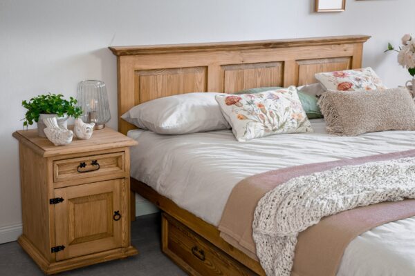 Rustykalne łóżko z szufladą 180x200