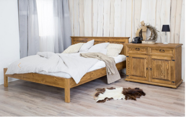 Rustykalna komoda drewniana do sypialni