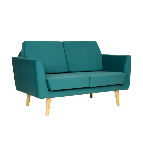 Designerska sofa o turkusowym kolorze