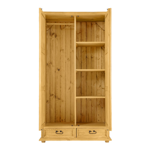 Drewniana szafa z drążkiem i półkami