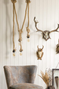 Wisząca lampa sznur do salonu