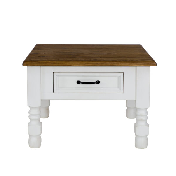 Drewniany biały stolik prowanslaki